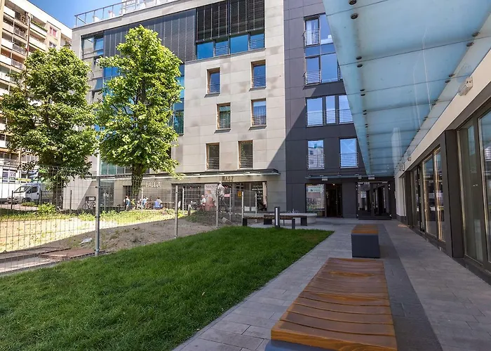 Apartman Blue In Vibrant Heart Of